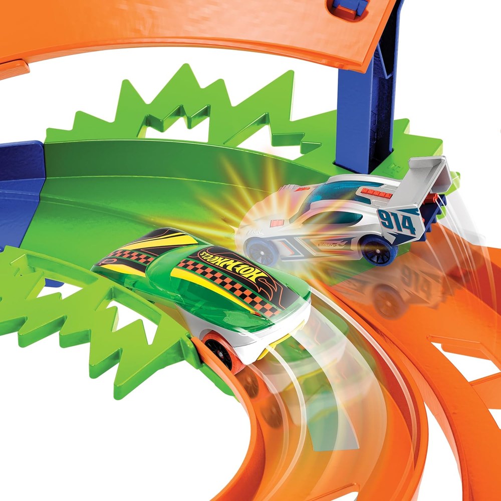 Автотрек Вокруг гоночной трассы Hot Wheels HTK17