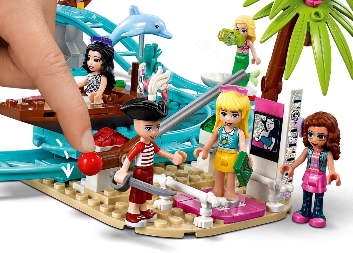 Конструктор Friends Прибрежный парк развлечений совместим с LEGO 41375
