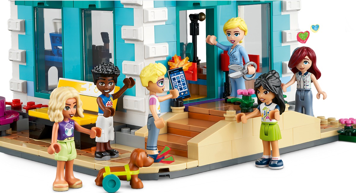 Общественный центр Хартлейк-Сити Friends Конструктор совместим с LEGO 41748