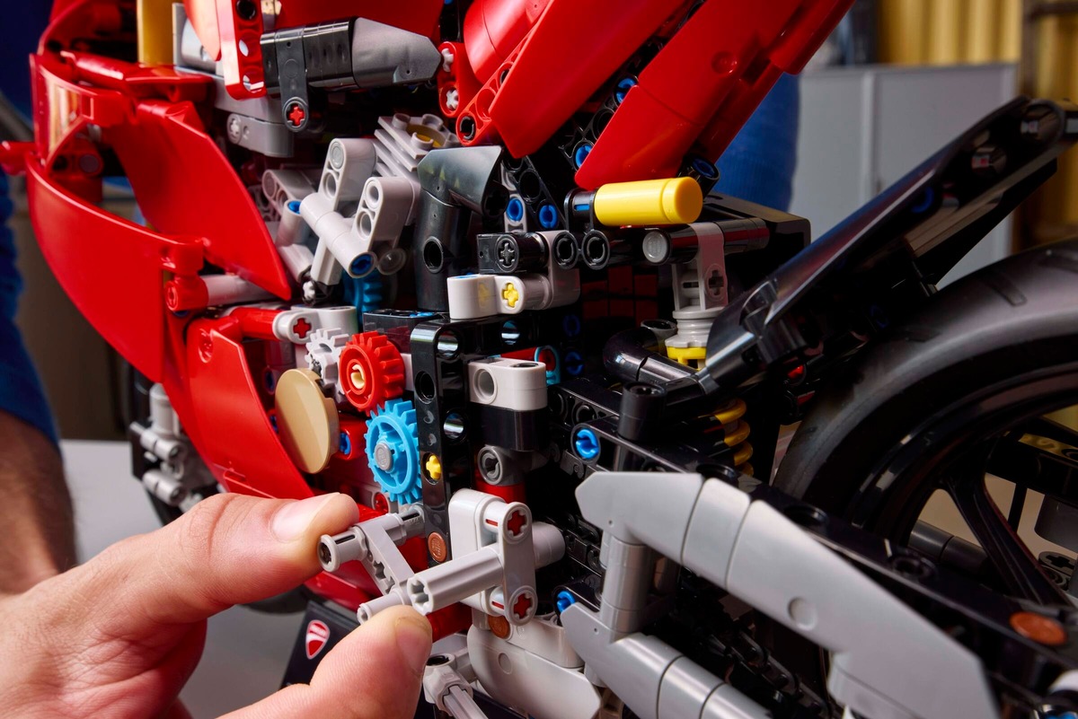 Мотоцикл Ducati Panigale V4 S Конструктор совместим с LEGO 42202