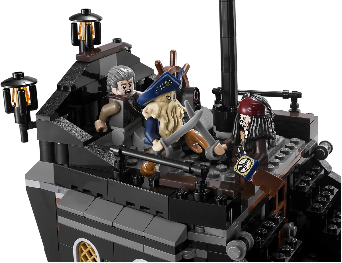 Черная жемчужина Пираты Карибского моря Disney Конструктор совместим с LEGO 4184