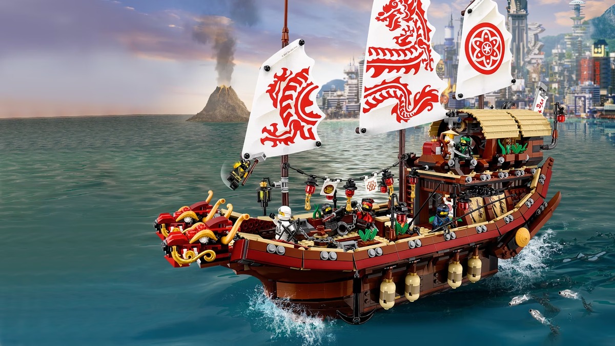 Конструктор Ninjago Летающий корабль Мастера Ву совместим с LEGO 70618