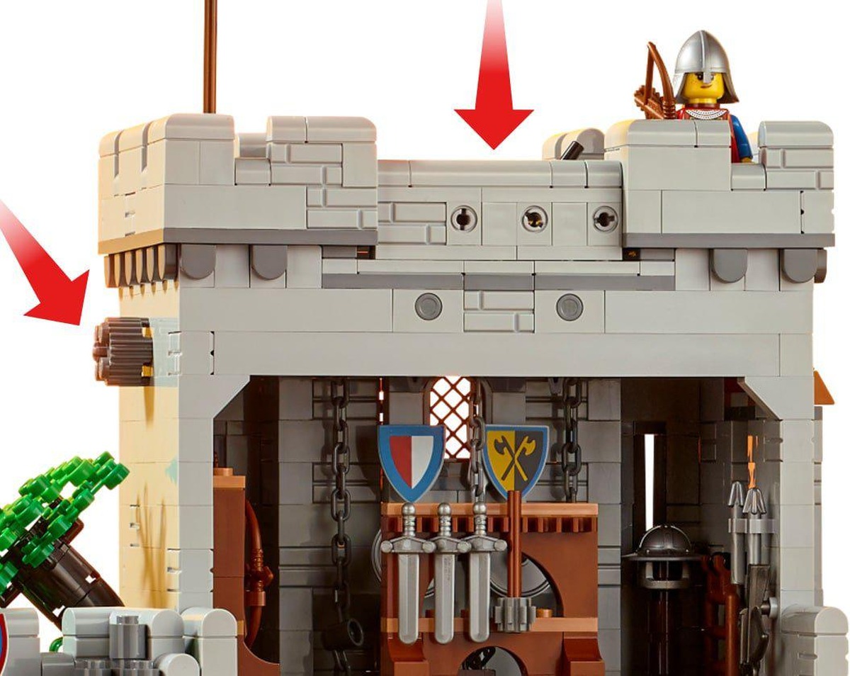 Замок Рыцарей Льва Конструктор совместим с LEGO 10305