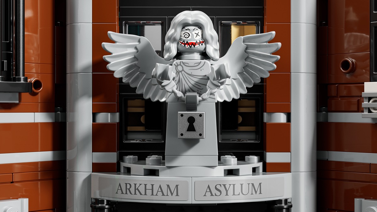Конструктор DC Лечебница Аркхэм совместим с LEGO 76300