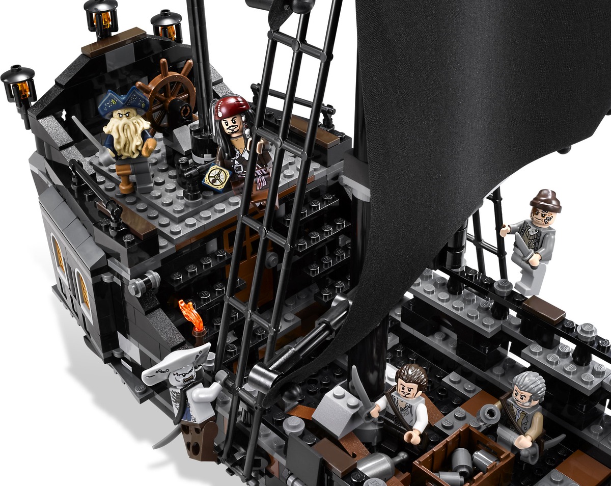 Черная жемчужина Пираты Карибского моря Disney Конструктор совместим с LEGO 4184