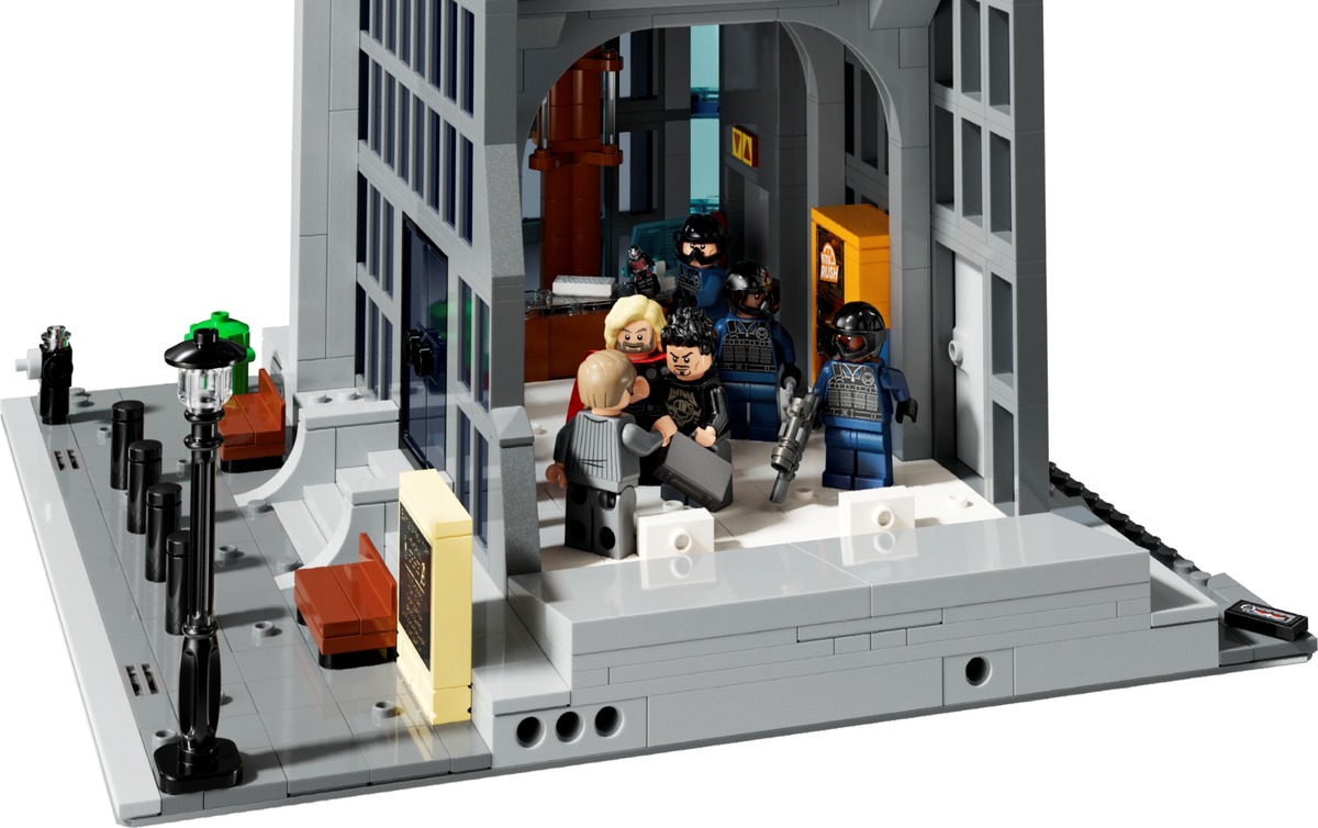 Башня Мстителей Marvel Конструктор совместим с LEGO 76269
