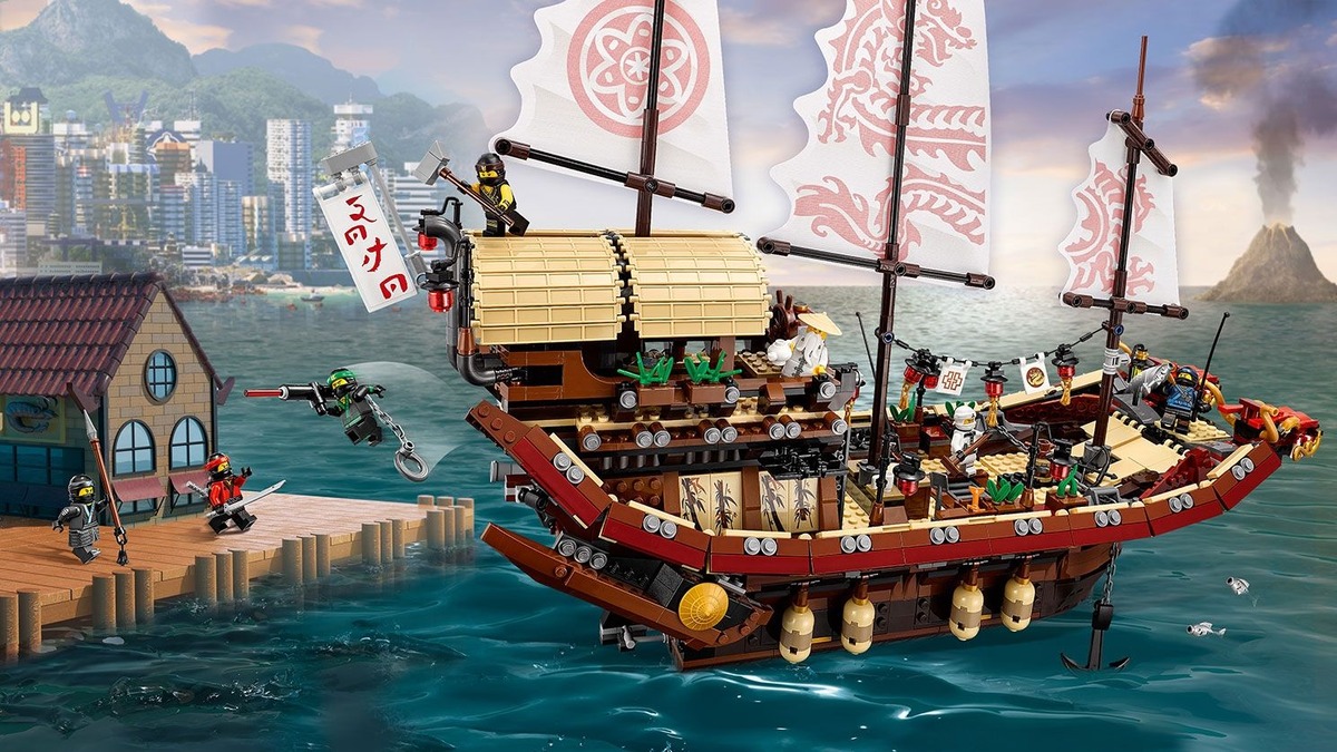 Конструктор Ninjago Летающий корабль Мастера Ву совместим с LEGO 70618